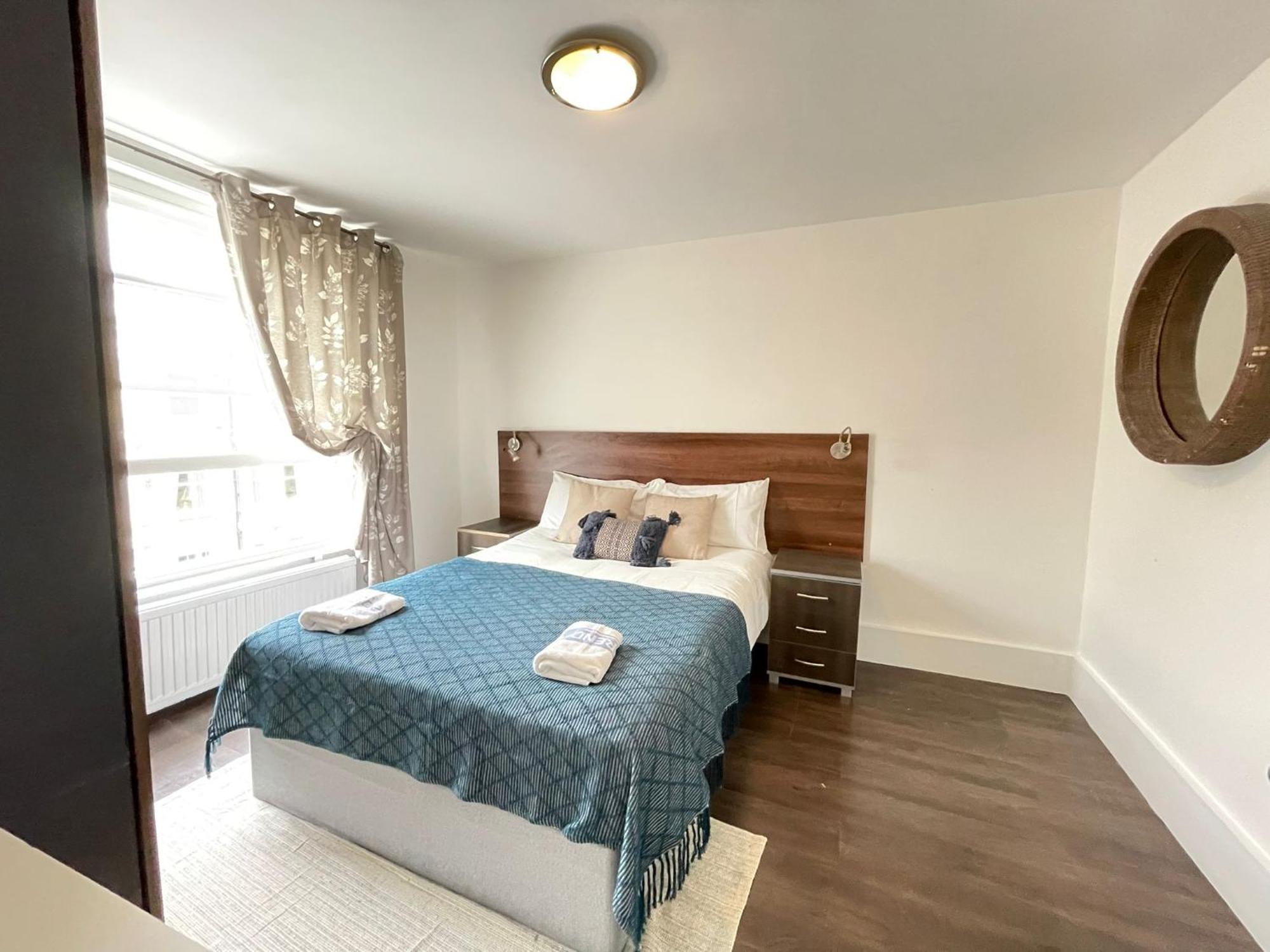 Captivating 1-Bed Apartment In Лондон Экстерьер фото
